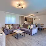 Cordis By Interhome Будинок відпочинку Пула