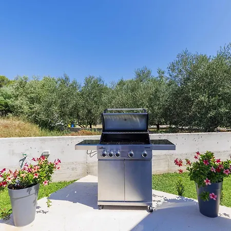 Dom wakacyjny Cordis By Interhome *