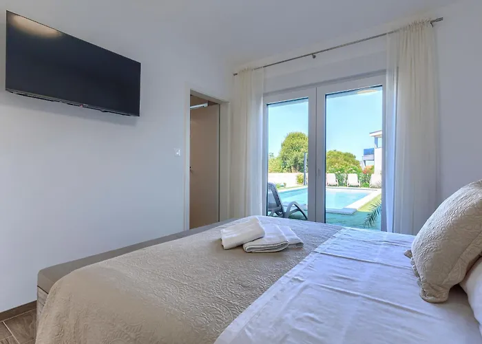 Dom wakacyjny Cordis By Interhome Pula
