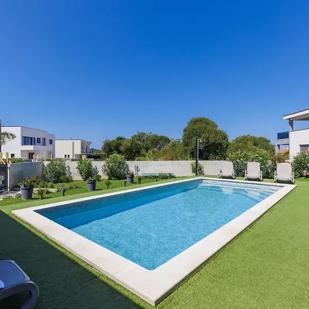 Ferienhaus Cordis By Interhome