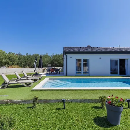 Cordis By Interhome *