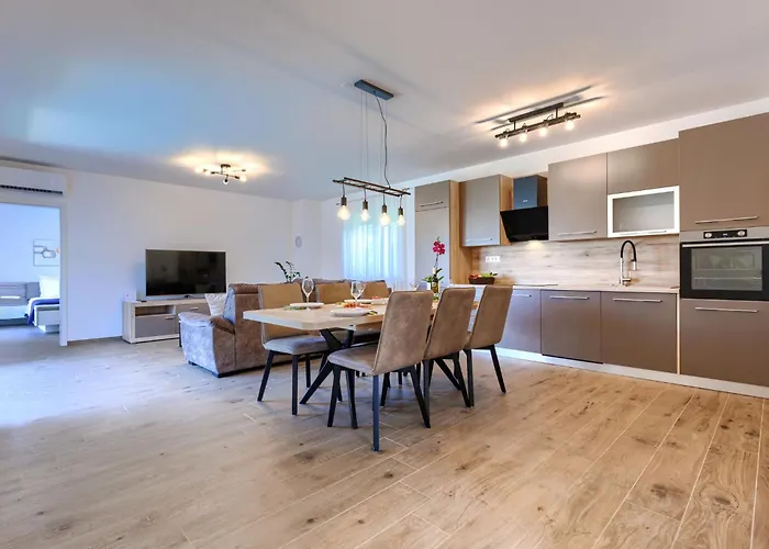 Cordis By Interhome * פולה