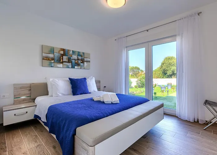 Cordis By Interhome * פולה