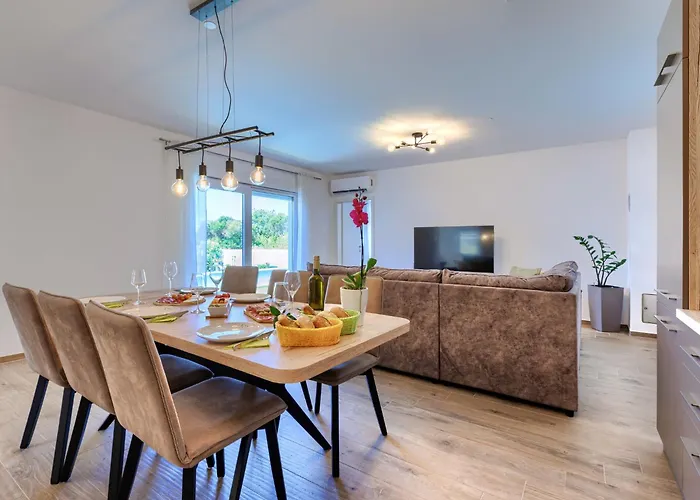 Cordis By Interhome בית נופש פולה