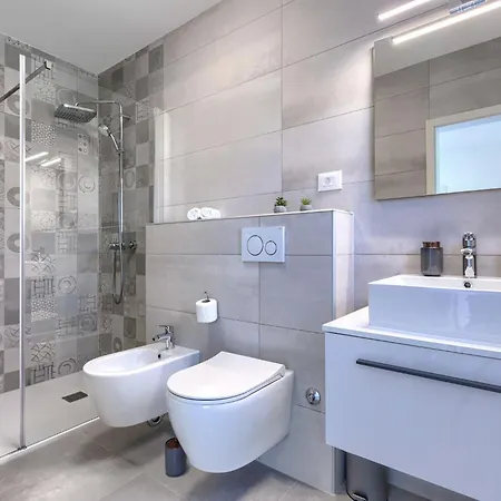 Semesterbostad Cordis By Interhome *